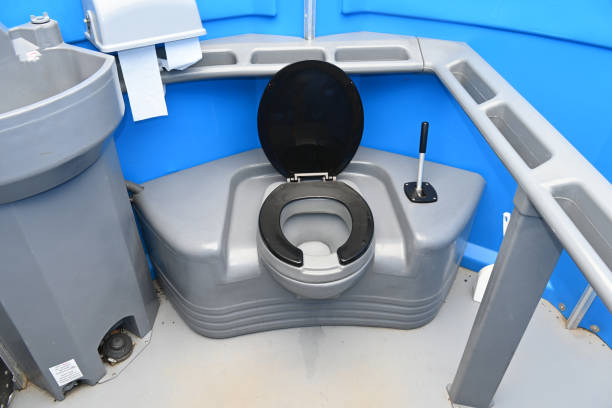 Best Portable bathroom rental  in Lakeway, TX